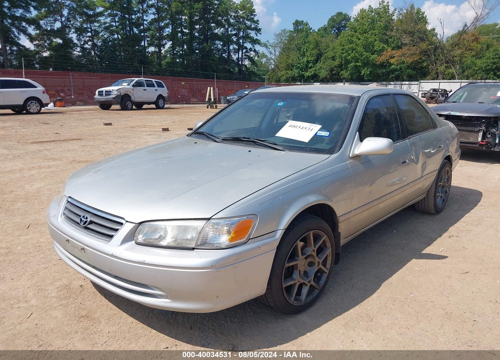 2000 TOYOTA CAMRY LE VIN: JT2BG22K7Y0500076
