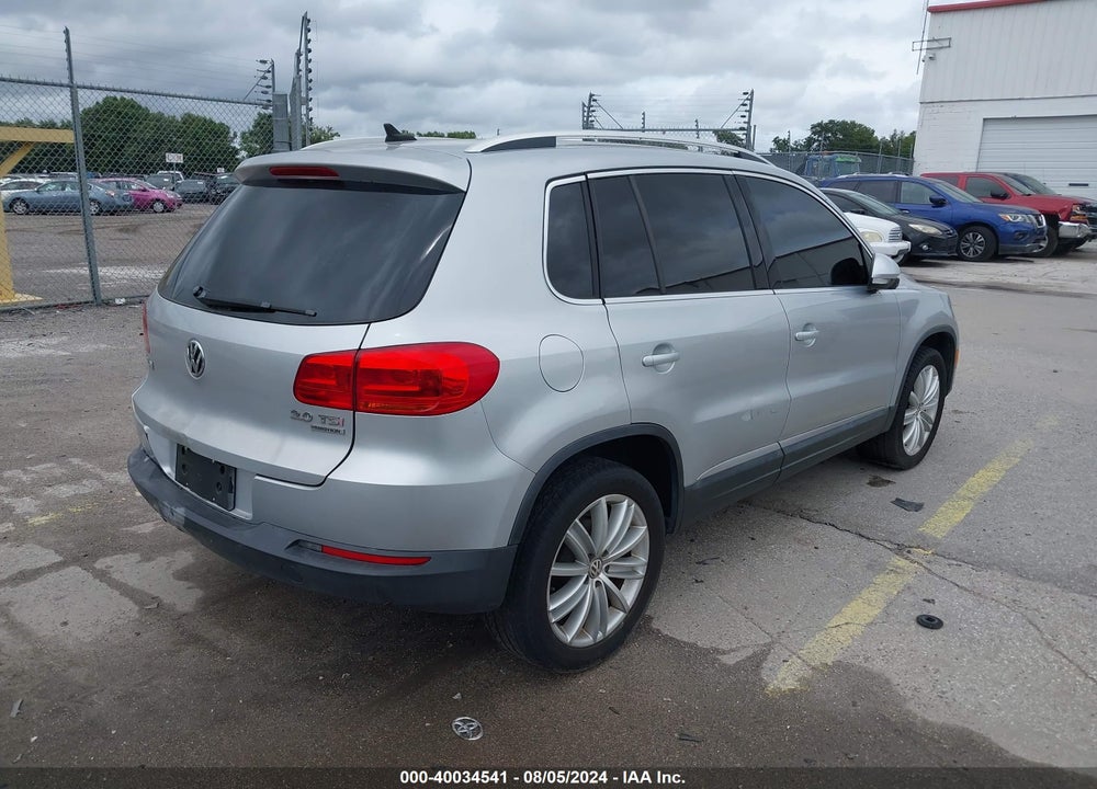 2013 VOLKSWAGEN TIGUAN SE VIN: WVGBV3AX4DW608822