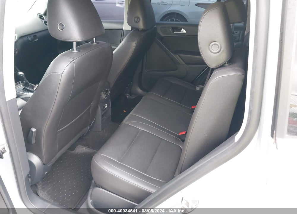 2013 VOLKSWAGEN TIGUAN SE VIN: WVGBV3AX4DW608822