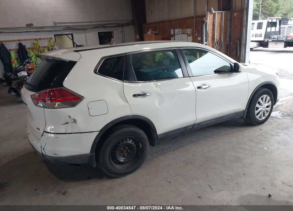 2015 NISSAN ROGUE S VIN: 5N1AT2MV0FC856835