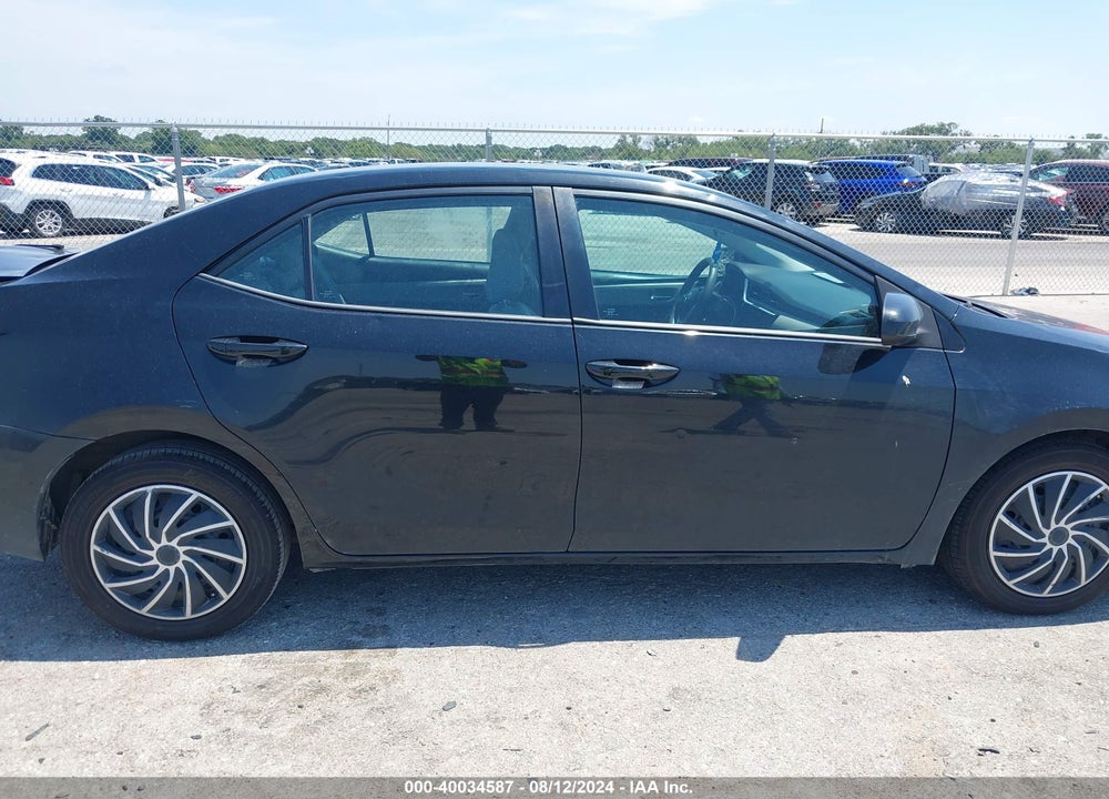 2018 TOYOTA COROLLA LE VIN: 2T1BURHE4JC011110