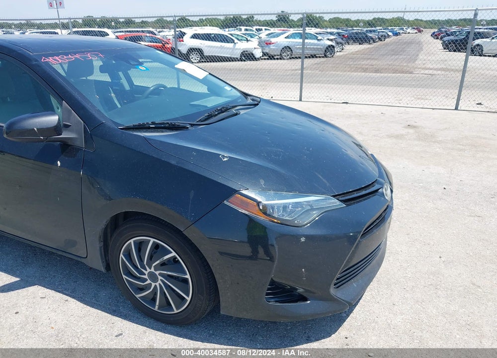 2018 TOYOTA COROLLA LE VIN: 2T1BURHE4JC011110