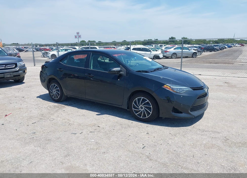 2018 TOYOTA COROLLA LE VIN: 2T1BURHE4JC011110