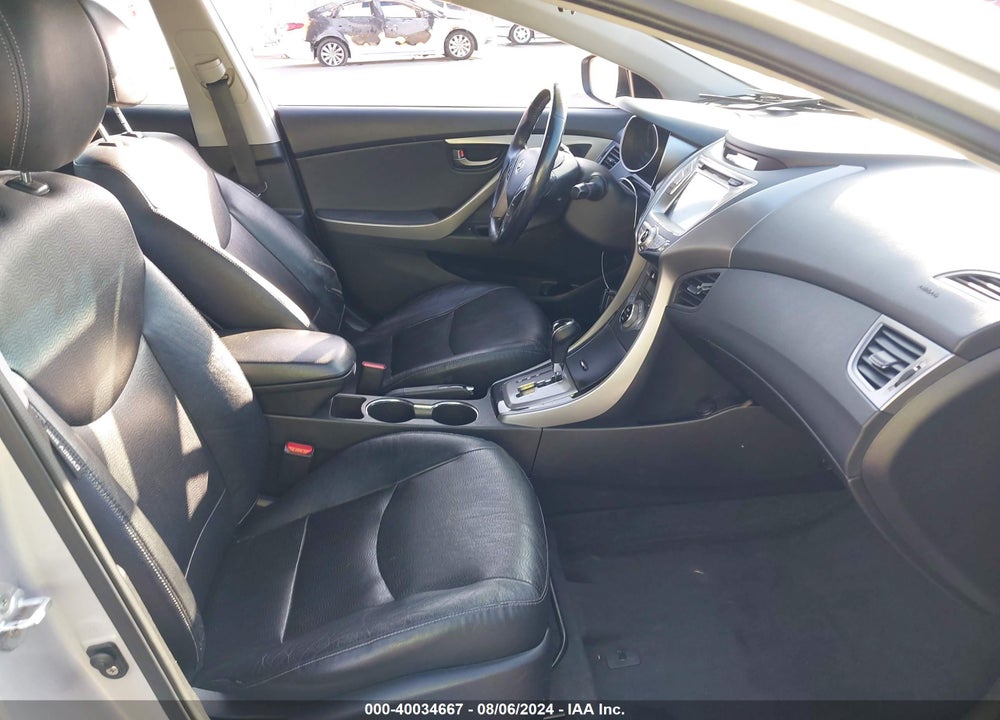 2013 HYUNDAI ELANTRA VIN: KMHDH4AE5DU624821