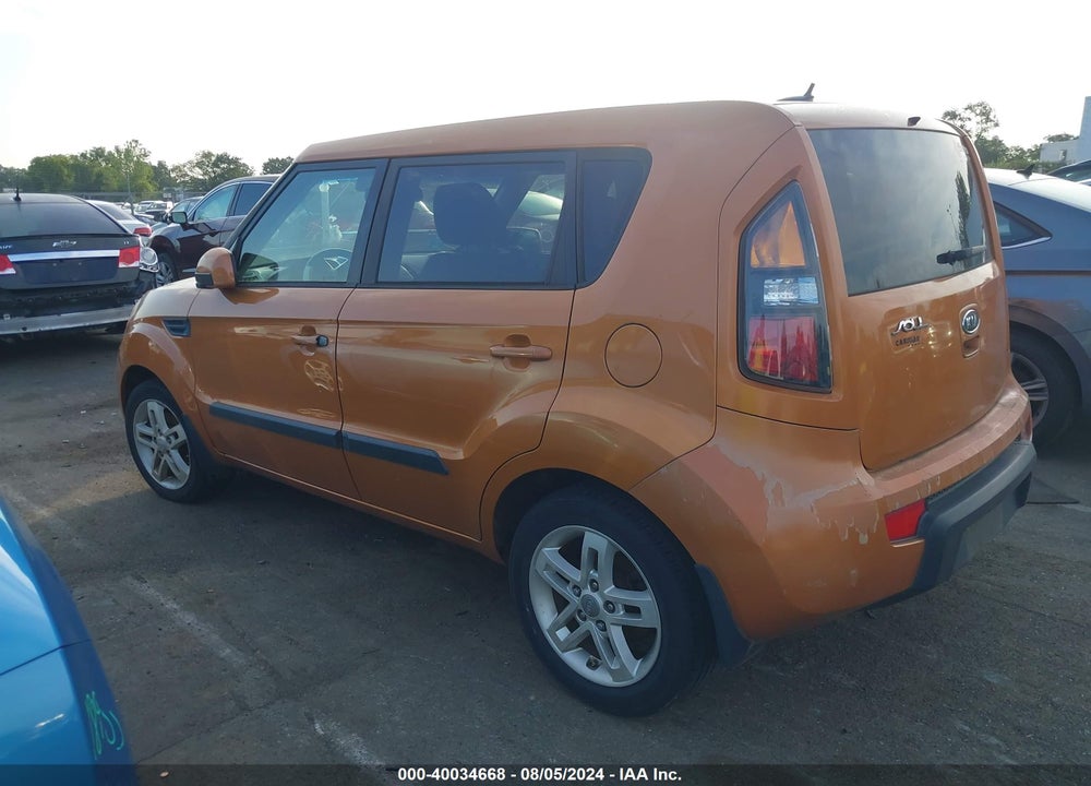 2011 KIA SOUL VIN: KNDJT2A23B7304215
