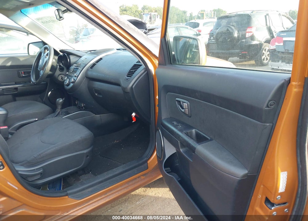 2011 KIA SOUL VIN: KNDJT2A23B7304215