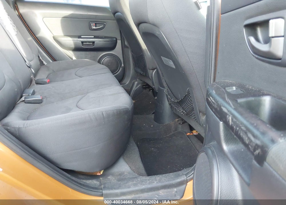 2011 KIA SOUL VIN: KNDJT2A23B7304215