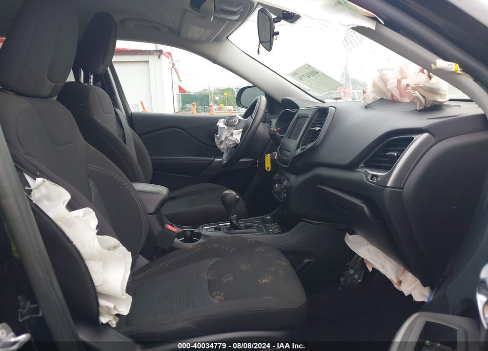 2019 JEEP CHEROKEE LATITUDE 4X4 VIN: 1C4PJMCB6KD114161