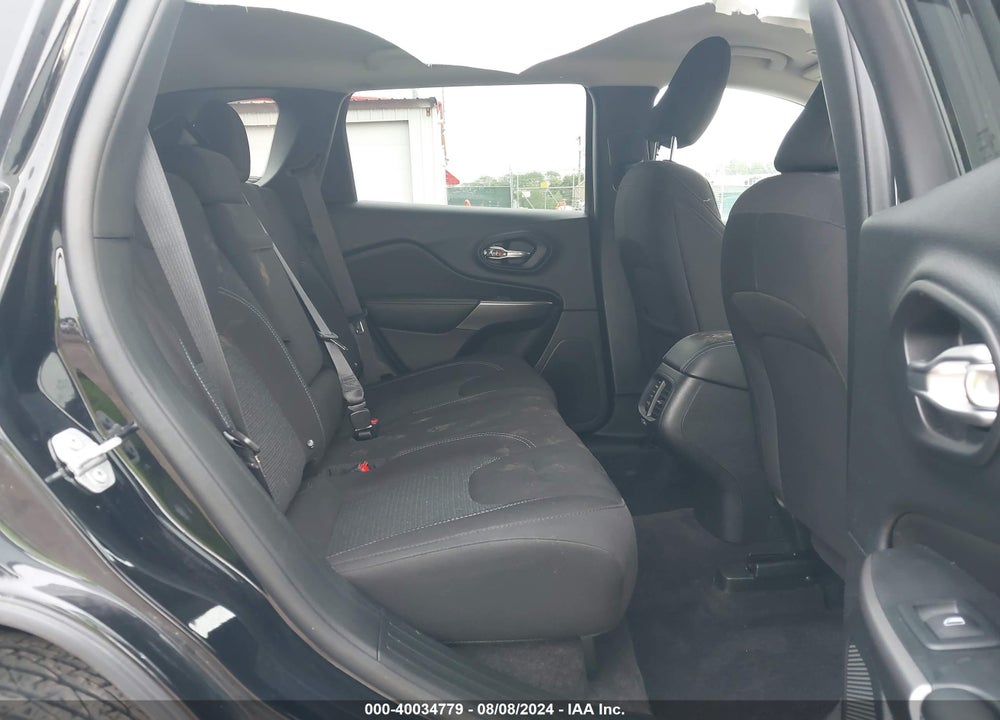 2019 JEEP CHEROKEE LATITUDE 4X4 VIN: 1C4PJMCB6KD114161