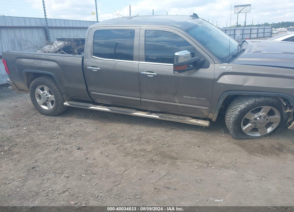 2015 GMC SIERRA 2500HD SLT VIN: 1GT12ZE85FF625887