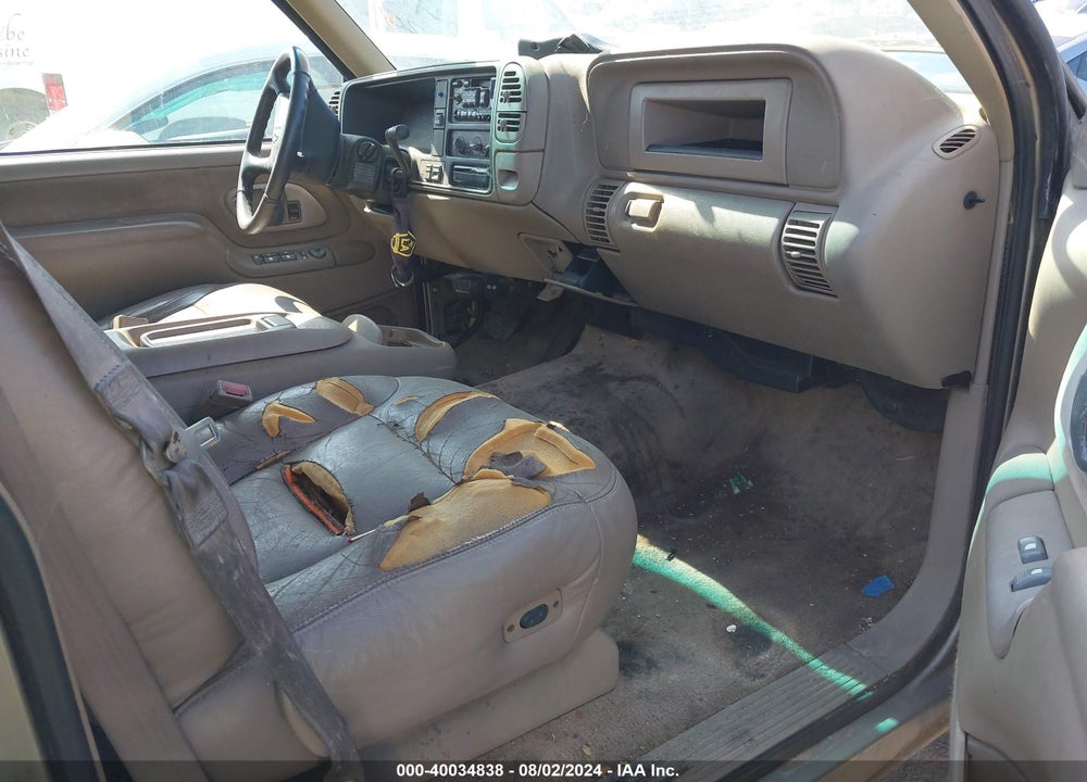 2000 CHEVROLET K2500 VIN: 1GCGK23J1YF518264