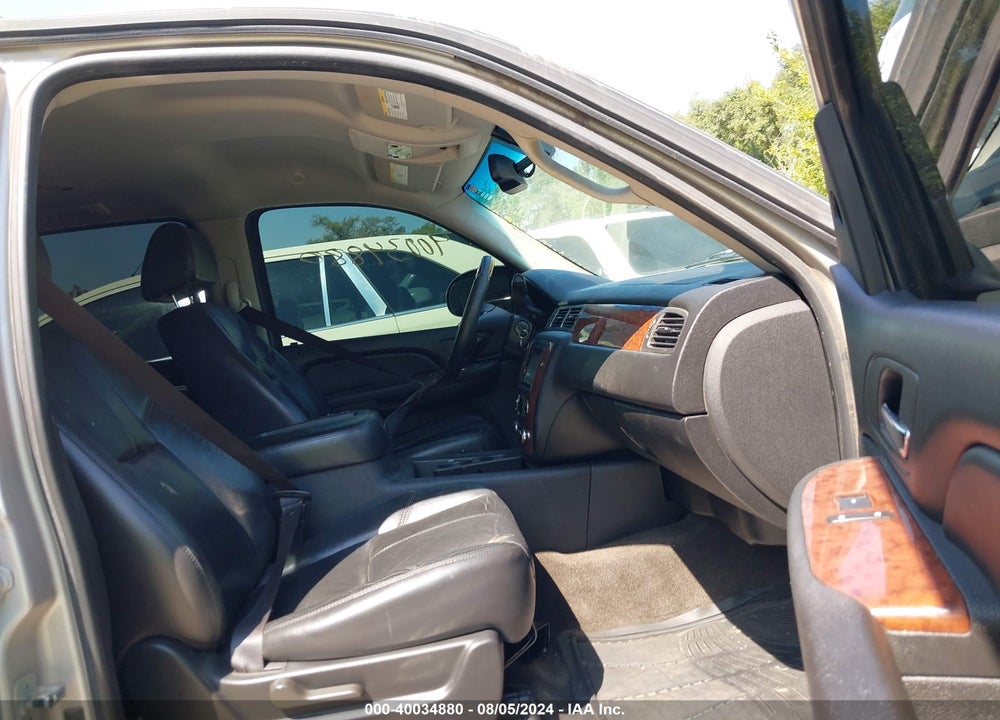 2007 CHEVROLET TAHOE LT VIN: 1GNFC13J87R408786