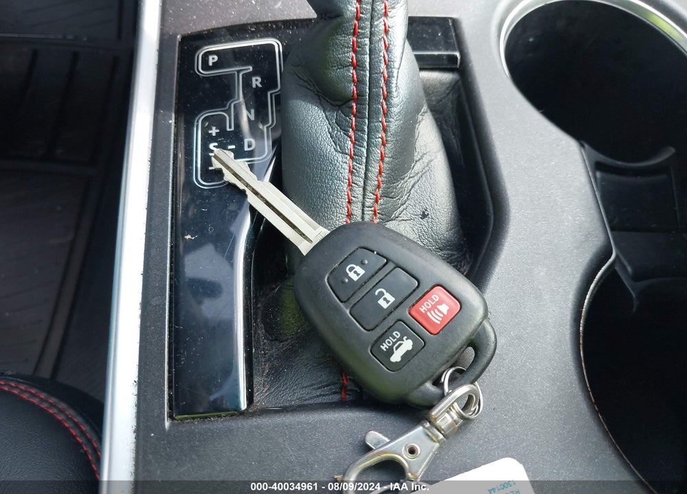 2015 TOYOTA CAMRY SE VIN: 4T1BF1FK1FU104404