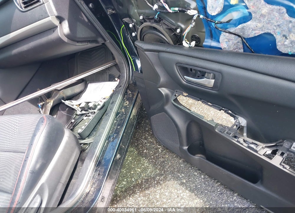 2015 TOYOTA CAMRY SE VIN: 4T1BF1FK1FU104404