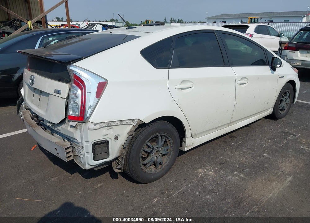 2014 TOYOTA PRIUS THREE VIN: JTDKN3DU6E1745264