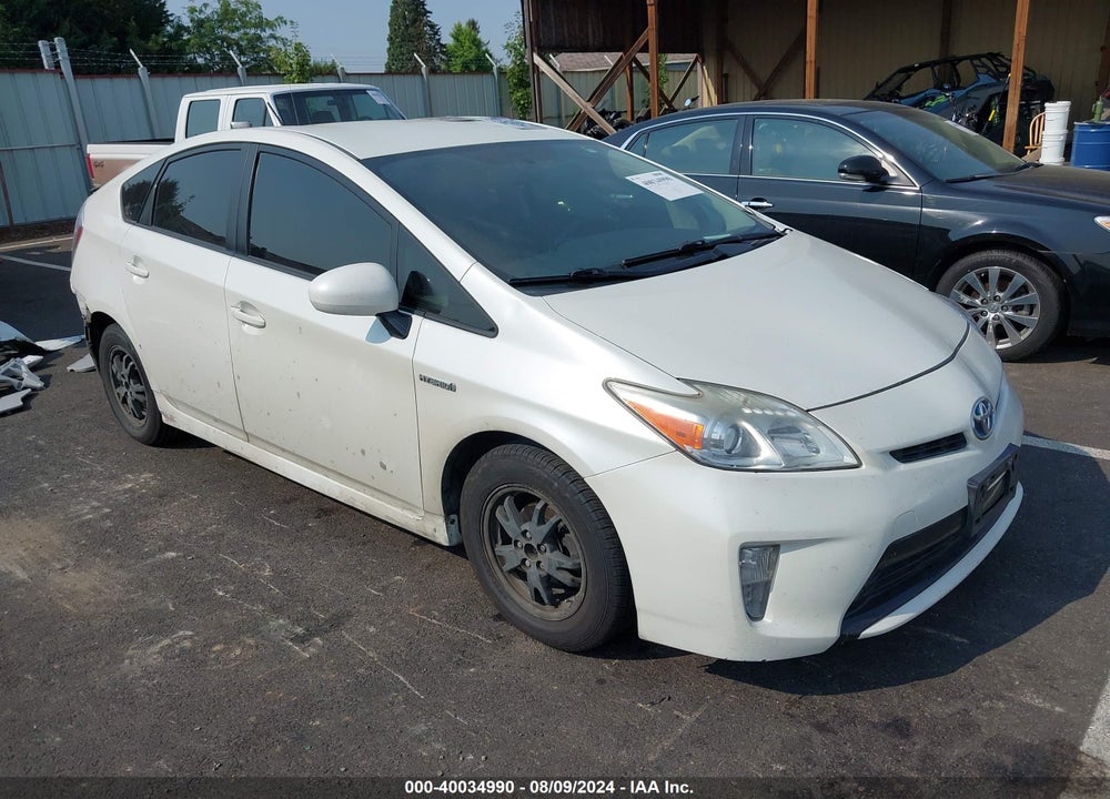 2014 TOYOTA PRIUS THREE VIN: JTDKN3DU6E1745264