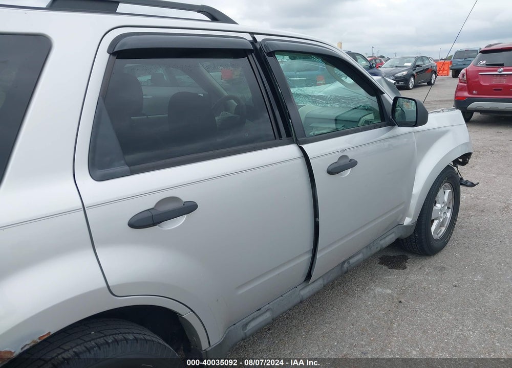 2009 FORD ESCAPE XLT VIN: 1FMCU93G29KC02205