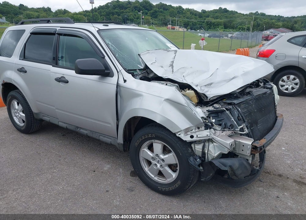 2009 FORD ESCAPE XLT VIN: 1FMCU93G29KC02205