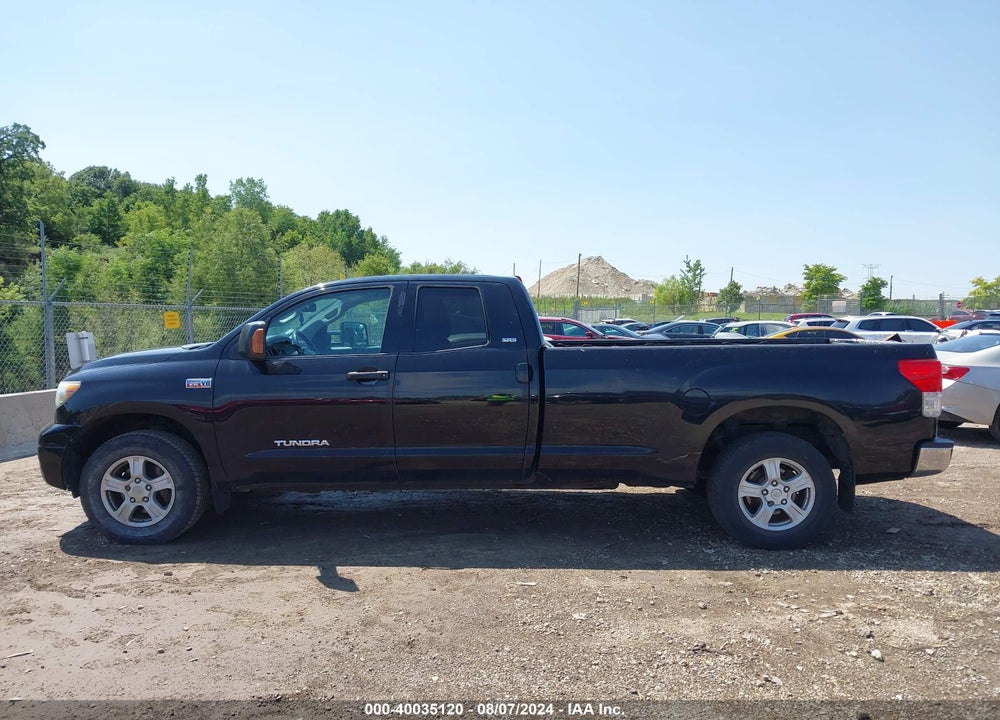 2011 TOYOTA TUNDRA SR5 5.7L V8 VIN: 5TFCY5F12BX012194