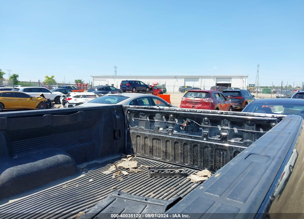 2011 TOYOTA TUNDRA SR5 5.7L V8 VIN: 5TFCY5F12BX012194