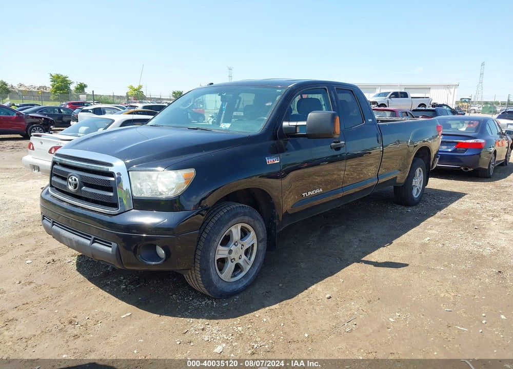 2011 TOYOTA TUNDRA SR5 5.7L V8 VIN: 5TFCY5F12BX012194