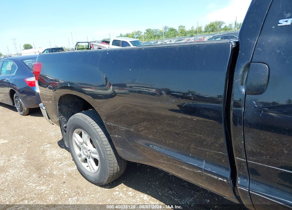 2011 TOYOTA TUNDRA SR5 5.7L V8 VIN: 5TFCY5F12BX012194