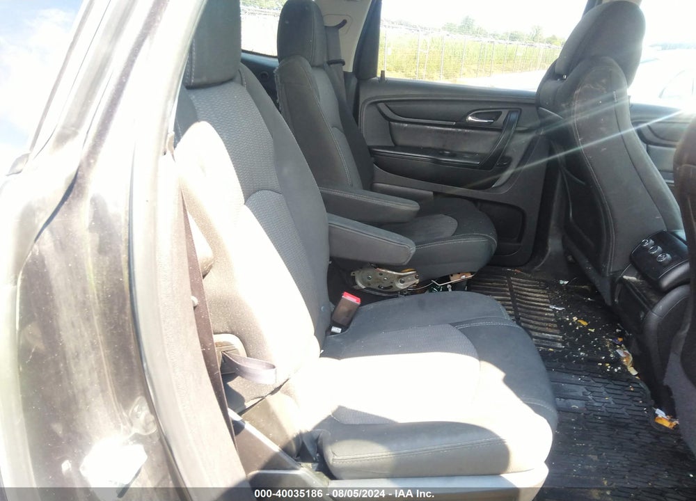 2015 CHEVROLET TRAVERSE 1LT VIN: 1GNKRGKD2FJ350103