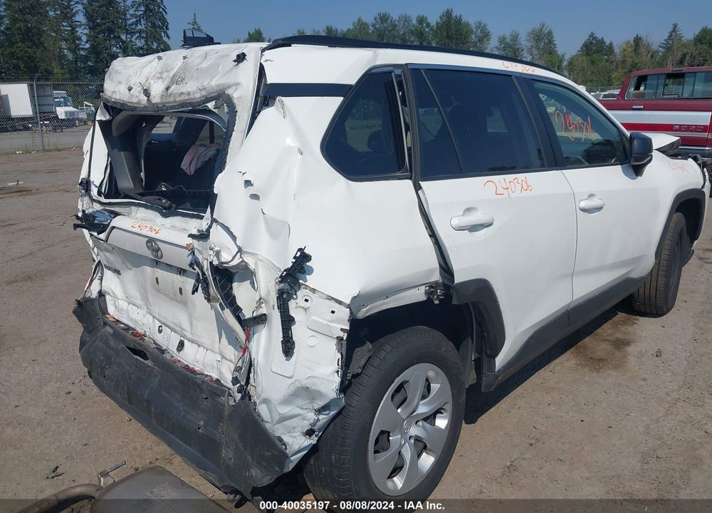 2019 TOYOTA RAV4 LE VIN: JTMF1RFV1KD520119