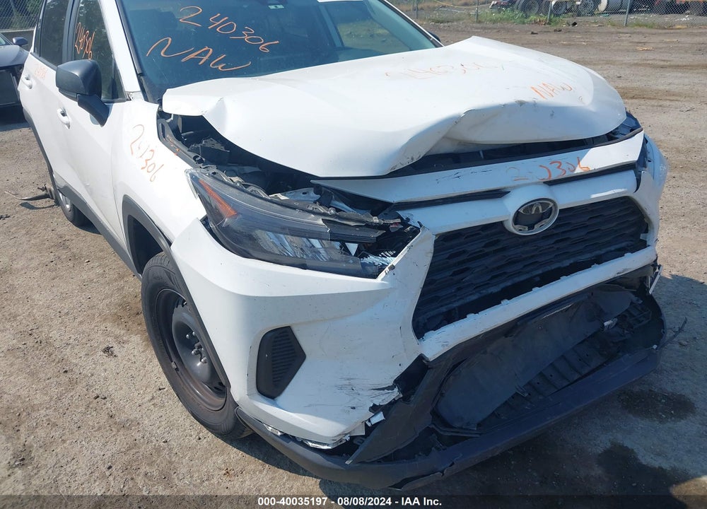 2019 TOYOTA RAV4 LE VIN: JTMF1RFV1KD520119