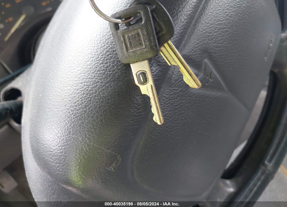 1999 PONTIAC BONNEVILLE SE VIN: 1G2HX52K4XH205251