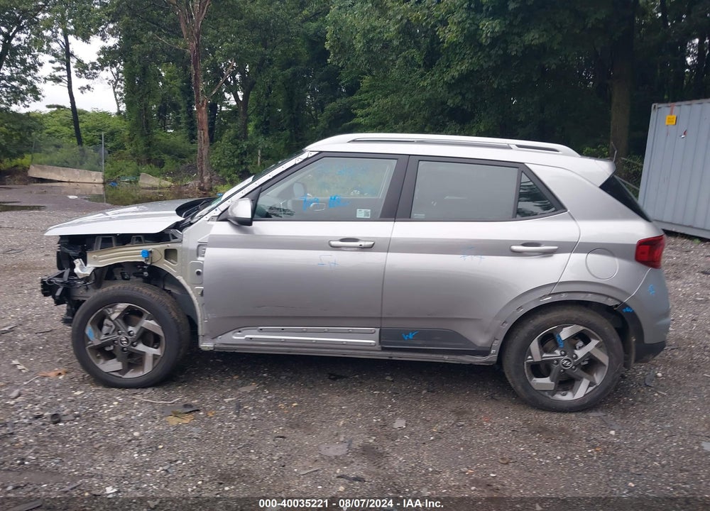2024 HYUNDAI VENUE SEL VIN: KMHRC8A36RU318034