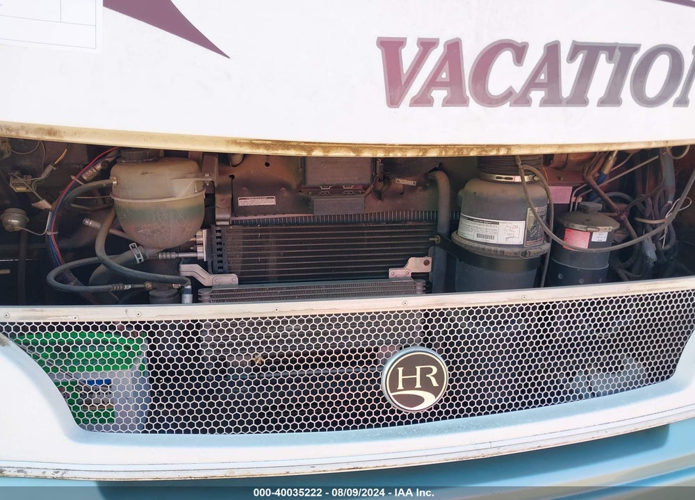 2000 HOLIDAY RAMBLER VACTIONER VIN: 3FCNF53S6YJA10394