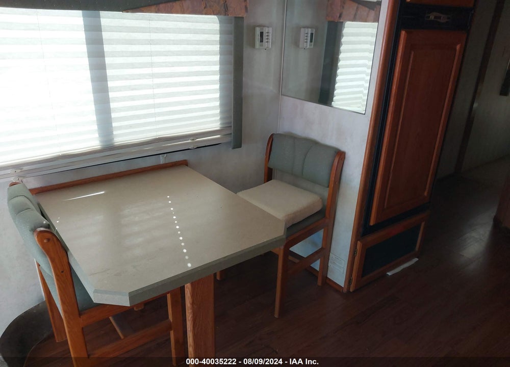 2000 HOLIDAY RAMBLER VACTIONER VIN: 3FCNF53S6YJA10394