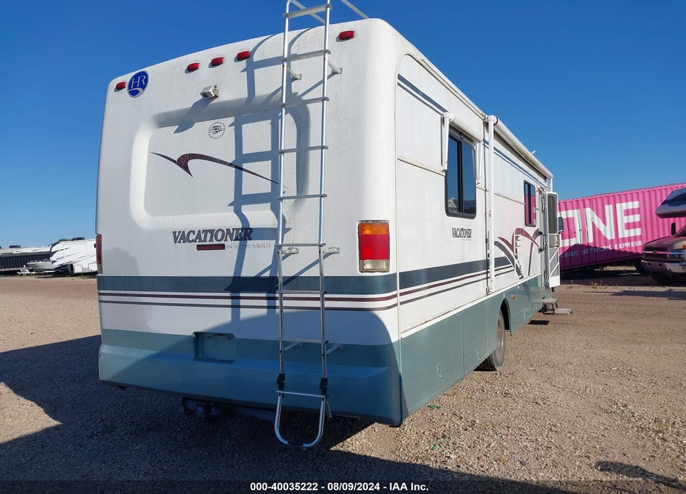 2000 HOLIDAY RAMBLER VACTIONER VIN: 3FCNF53S6YJA10394
