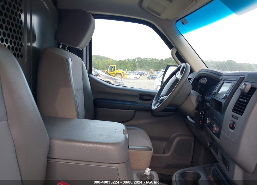 2015 NISSAN NV CARGO NV2500 HD SV V6 VIN: 1N6BF0KY6FN802006