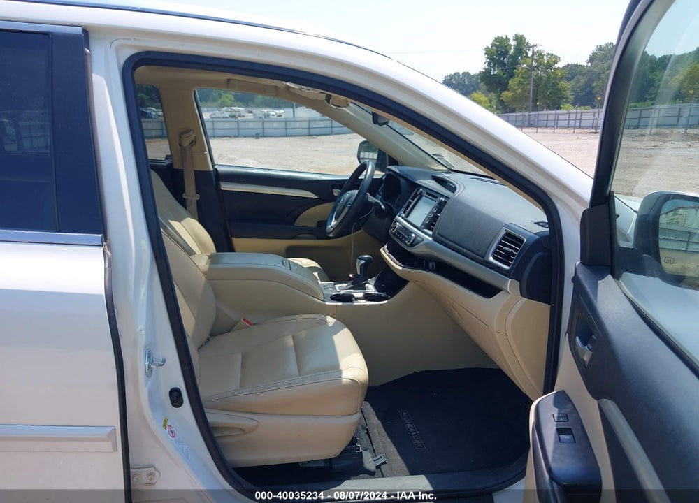 2016 TOYOTA HIGHLANDER XLE V6 VIN: 5TDKKRFHXGS167445