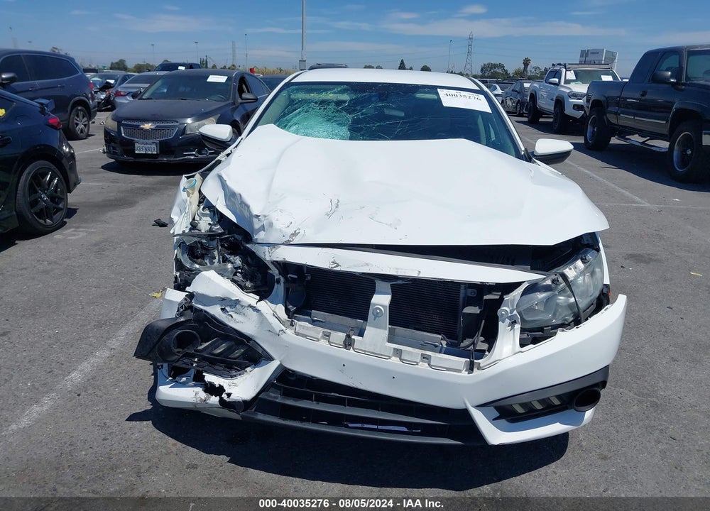 2018 HONDA CIVIC LX VIN: 2HGFC2F52JH504483