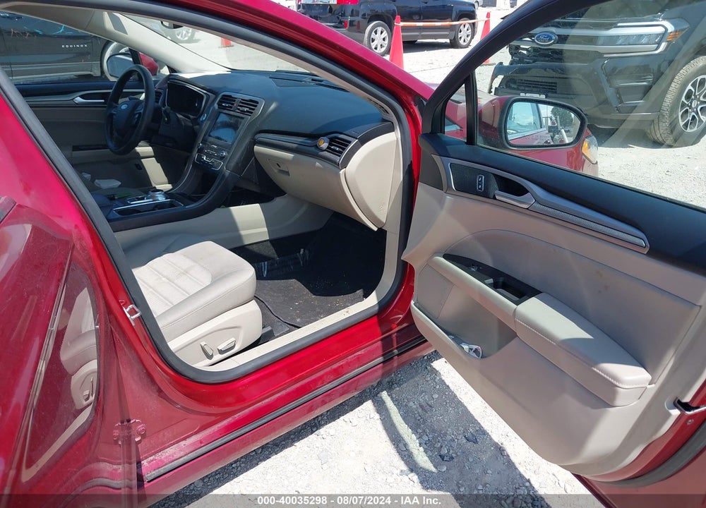 2019 FORD FUSION HYBRID SE VIN: 3FA6P0LUXKR205998