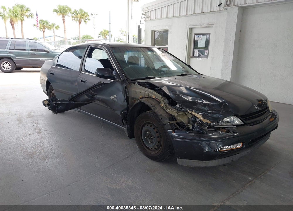 1995 HONDA ACCORD LX/EX VIN: 1HGCD5632SA160881