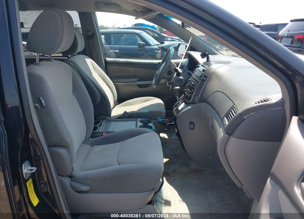 2010 TOYOTA SIENNA LE VIN: 5TDKK4CC9AS318648