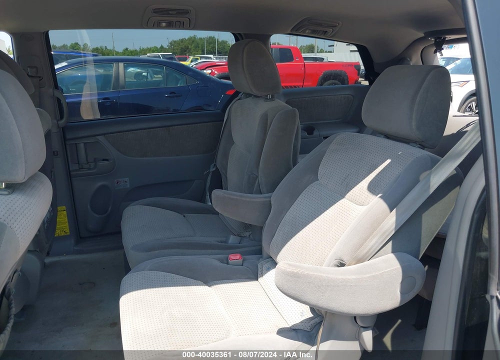 2010 TOYOTA SIENNA LE VIN: 5TDKK4CC9AS318648
