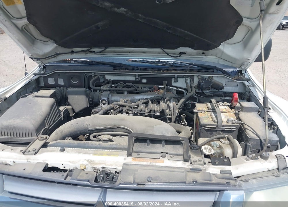 2002 MITSUBISHI MONTERO XLS VIN: JA4MW31R02J071592