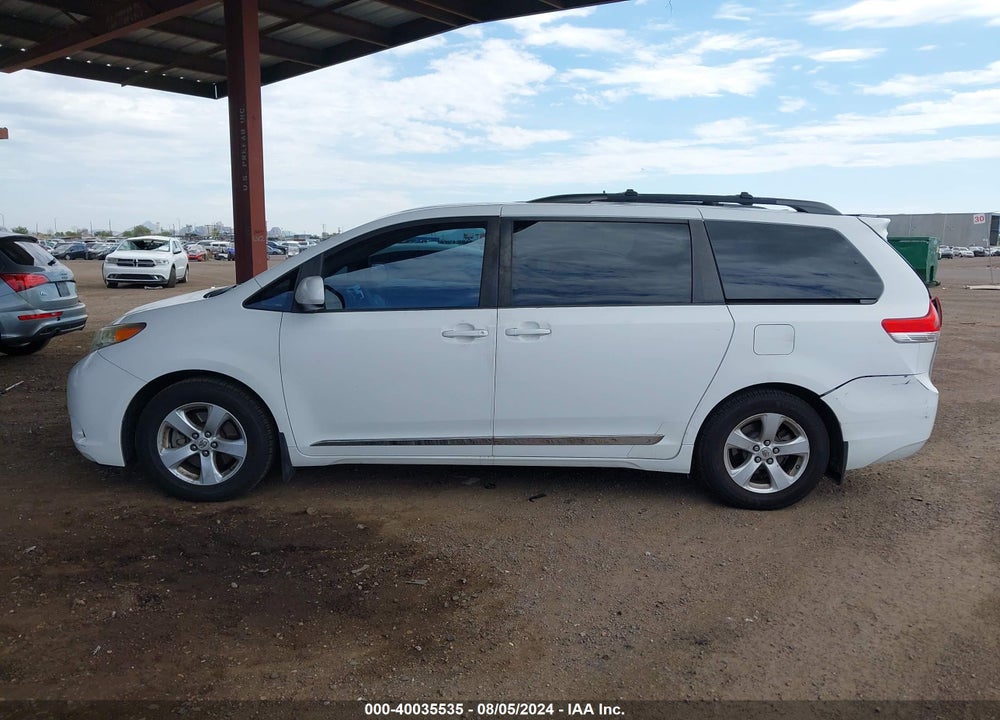 2011 TOYOTA SIENNA LE V6 VIN: 5TDKK3DC9BS152061