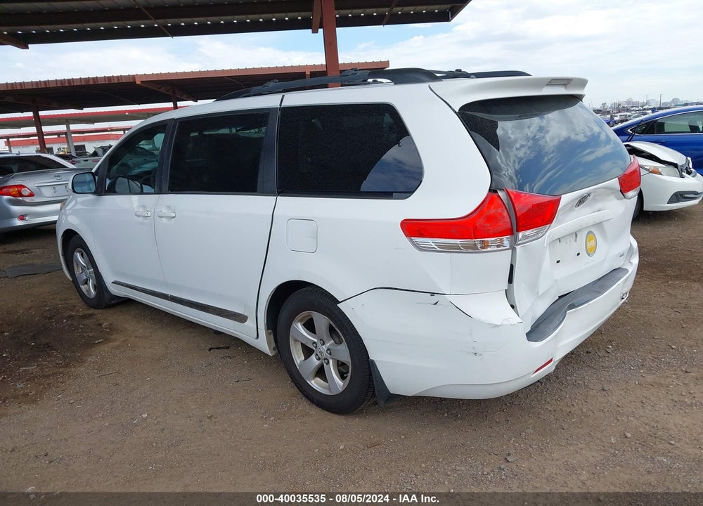 2011 TOYOTA SIENNA LE V6 VIN: 5TDKK3DC9BS152061