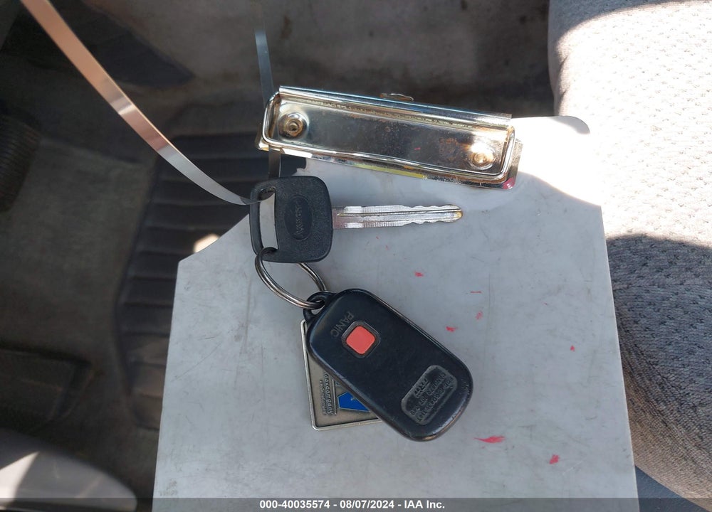 2000 TOYOTA CAMRY LE VIN: 4T1BG22K6YU646447
