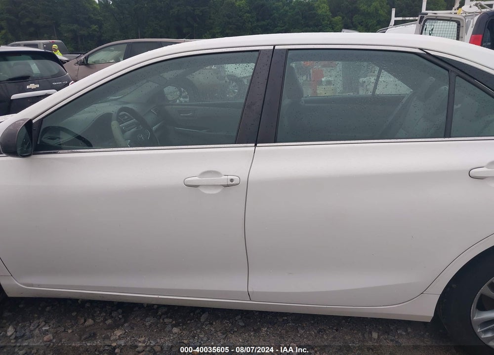 2017 TOYOTA CAMRY SE VIN: 4T1BF1FK8HU678646