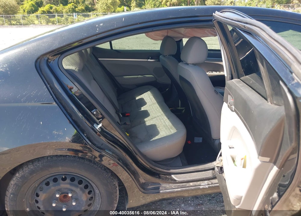 2019 HYUNDAI ELANTRA SE VIN: 5NPD74LF6KH441142