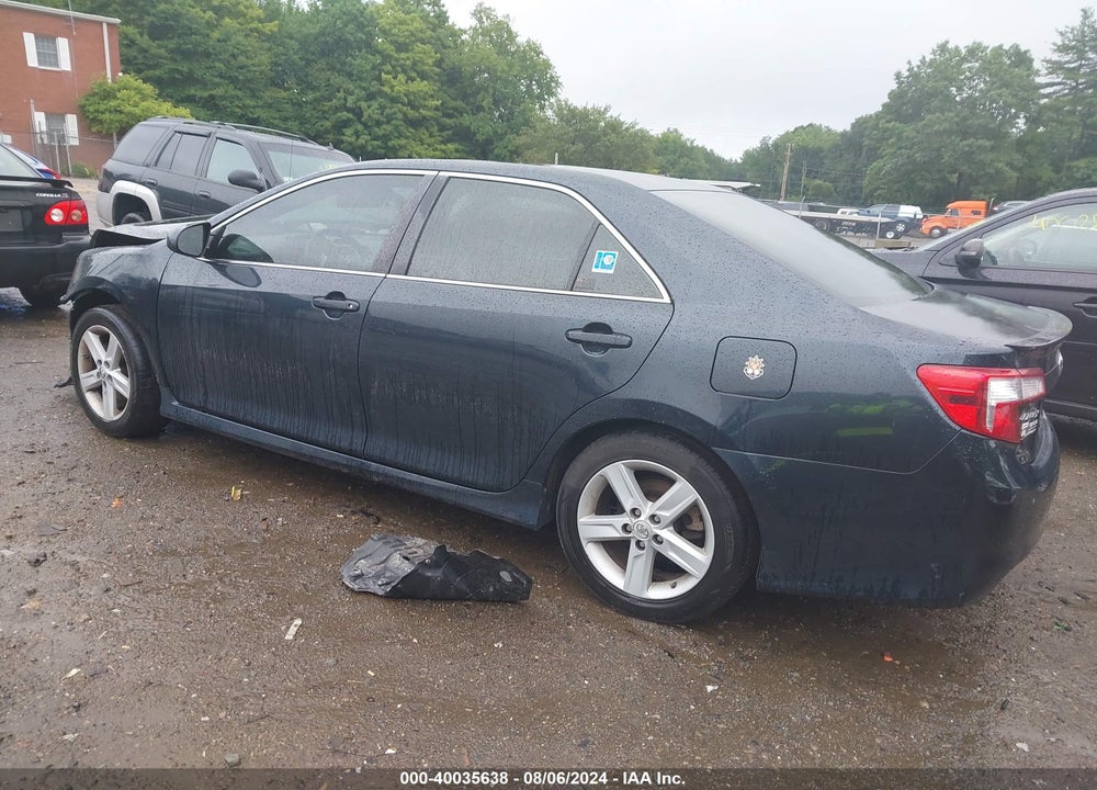 2014 TOYOTA CAMRY SE VIN: 4T1BF1FK1EU325774