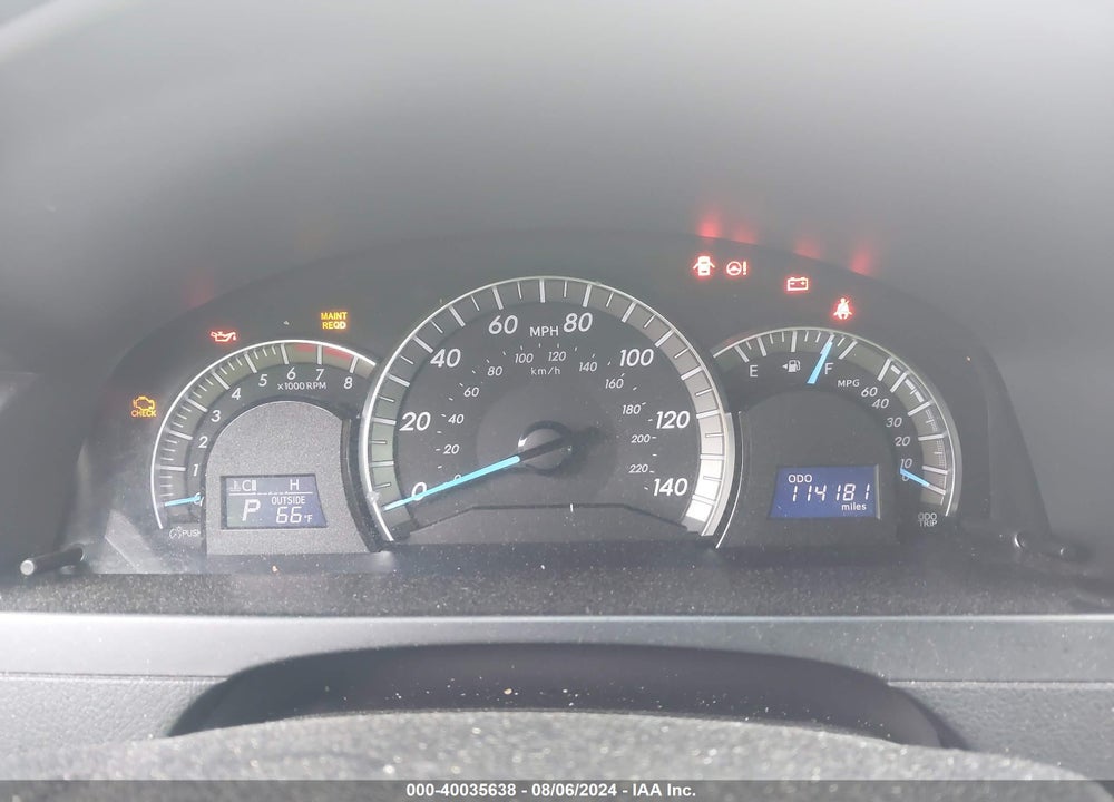 2014 TOYOTA CAMRY SE VIN: 4T1BF1FK1EU325774