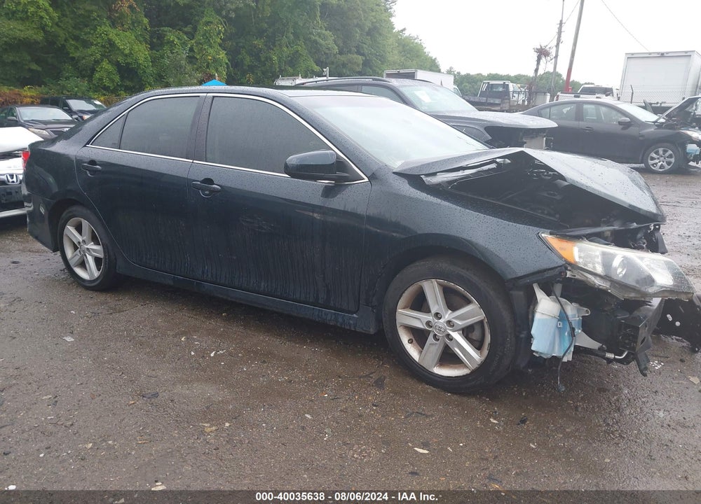 2014 TOYOTA CAMRY SE VIN: 4T1BF1FK1EU325774